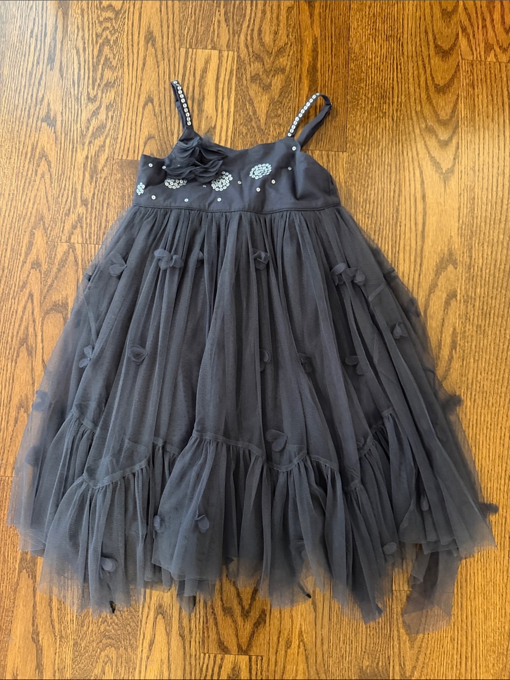 Eliana et Lena dress from Paris.
